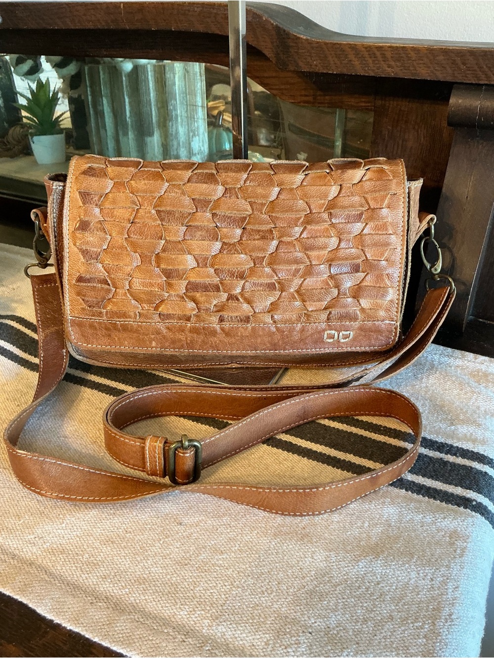 Bed Stu Aruba Leather Woven Taupe Brown Crossbody Clutch Bag Retail $220
